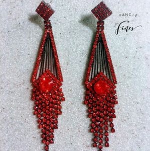Chandelier earrings